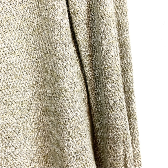 🌸2/$30🌸 Banana Republic Sweater with Open Back - Picture 6 of 8